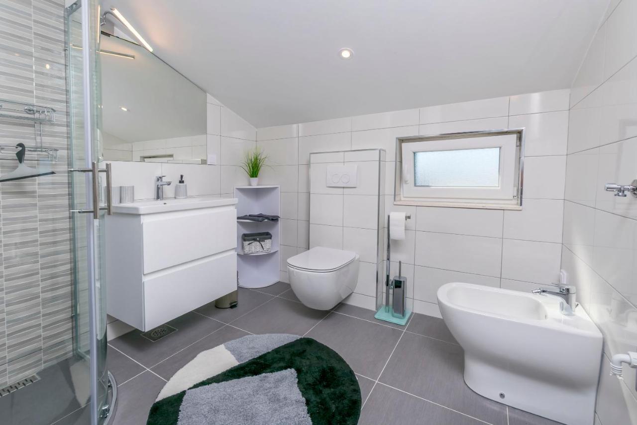 Apartments Visnja Rogoznica  Εξωτερικό φωτογραφία