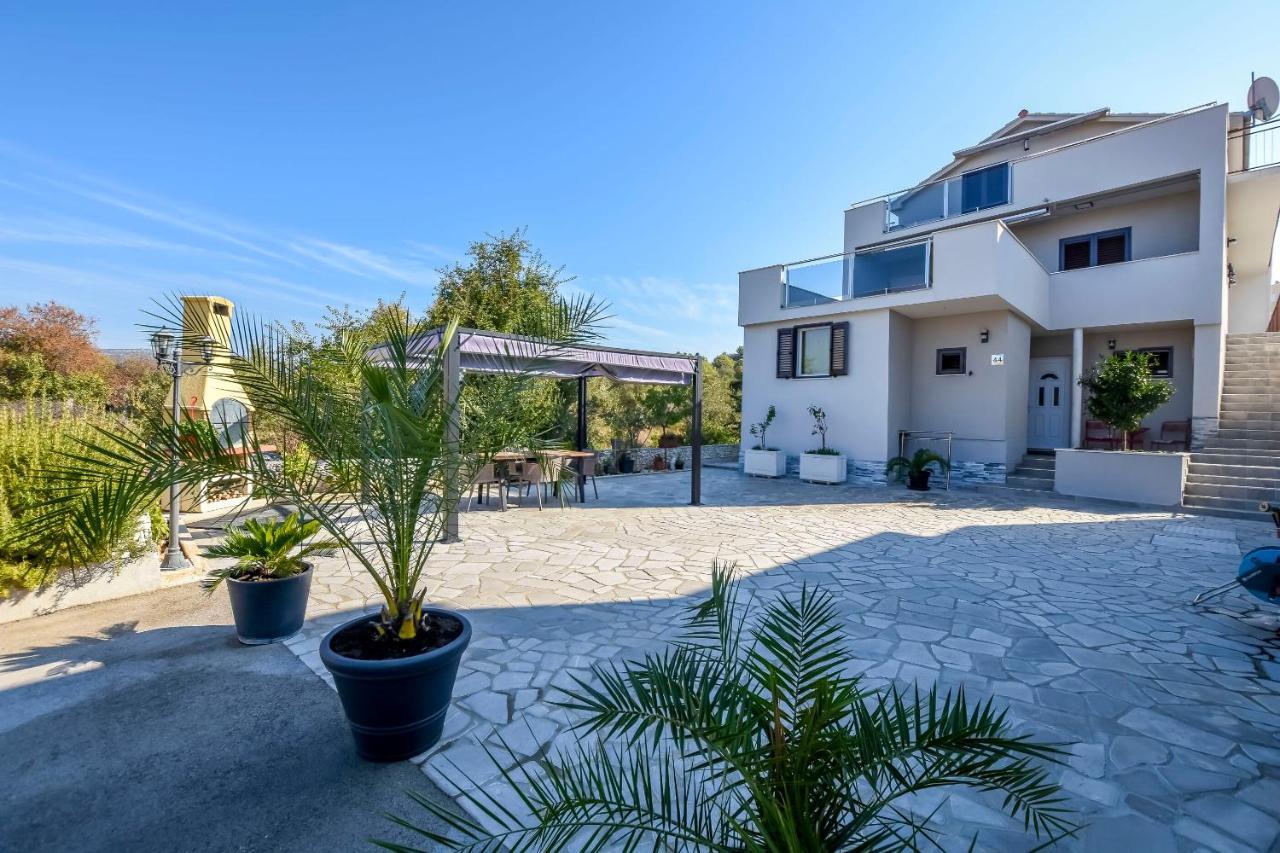 Apartments Visnja Rogoznica  Εξωτερικό φωτογραφία