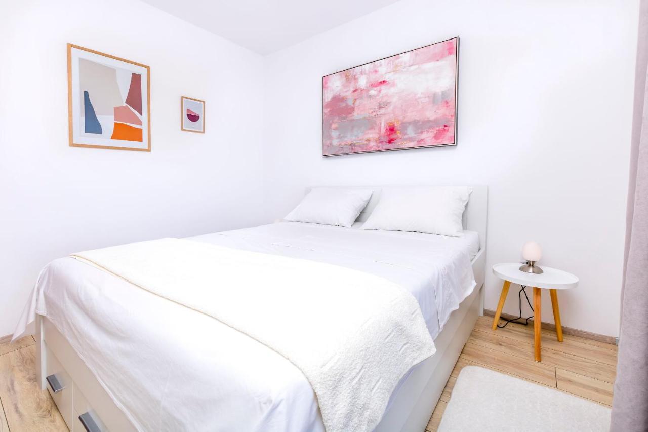 Apartments Visnja Rogoznica  Εξωτερικό φωτογραφία